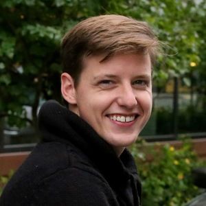 Meet your Posher, Gregory